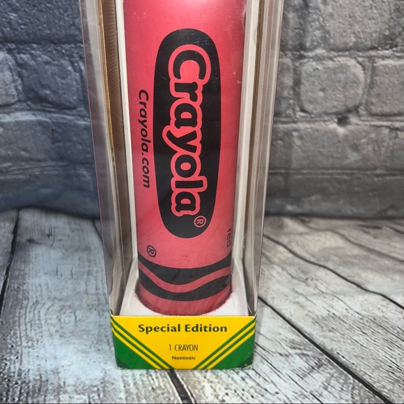 New Giant 14” Red Crayola Crayon limited edition in box - Picture 2 of 6